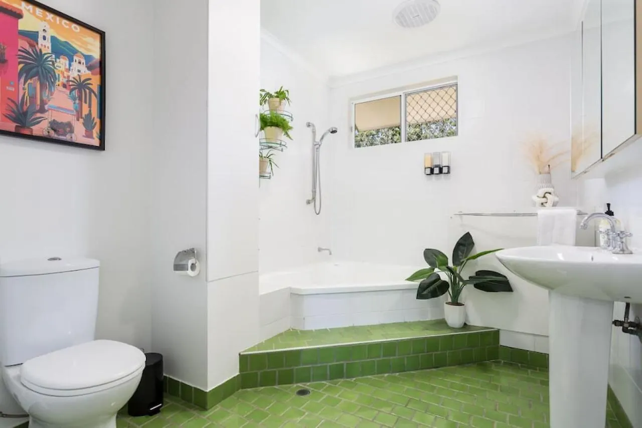 Lägenhet Casa De Playa - Beach Townhouse Holloways Beach Australien